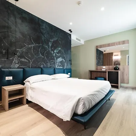 Colombo 4*
