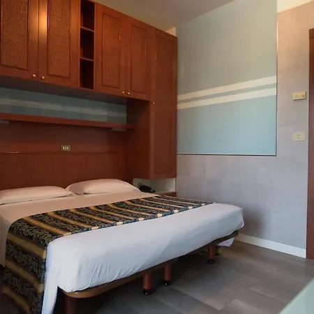 Colombo 4* Лідо-ді-Єзоло